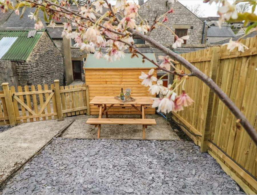 Sunshine Tideswell, Games Included. * Tideswell